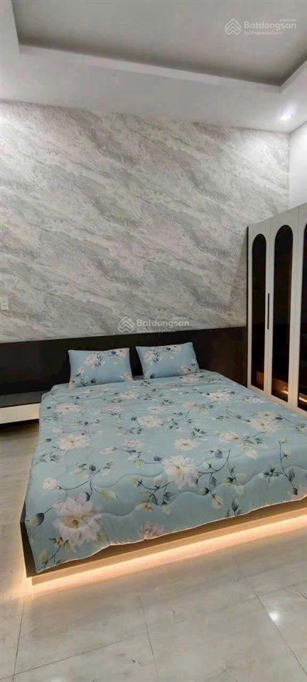 Hẻm xe hơi, 67 m², 4 pn, bán 5 tỷ 1.  ngay ngà nhà thật sài gòn xem nhà trực tiếp.