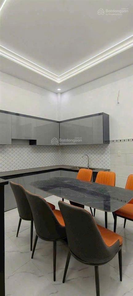 Hẻm xe hơi, 67 m², 4 pn, bán 5 tỷ 1.  ngay ngà nhà thật sài gòn xem nhà trực tiếp.