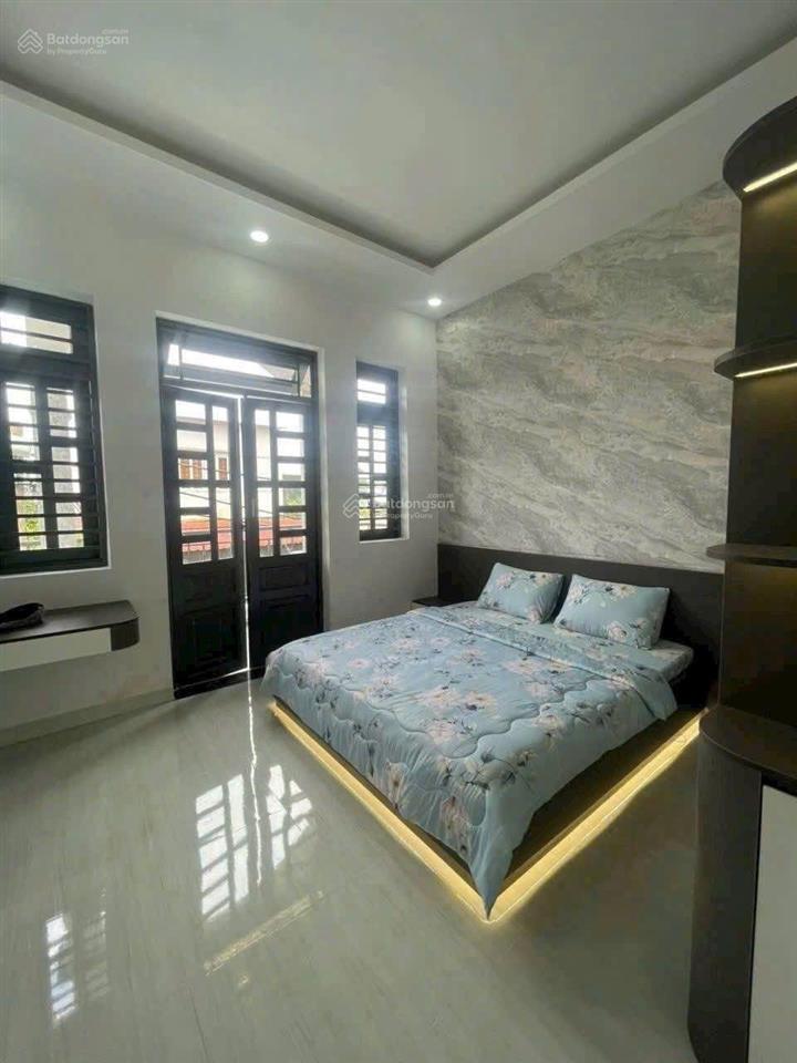 Hẻm xe hơi, 67 m², 4 pn, bán 5 tỷ 1.  ngay ngà nhà thật sài gòn xem nhà trực tiếp.