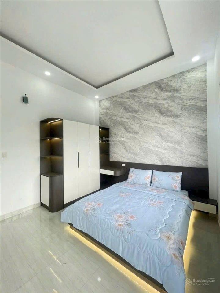 Hẻm xe hơi, 67 m², 4 pn, bán 5 tỷ 1.  ngay ngà nhà thật sài gòn xem nhà trực tiếp.
