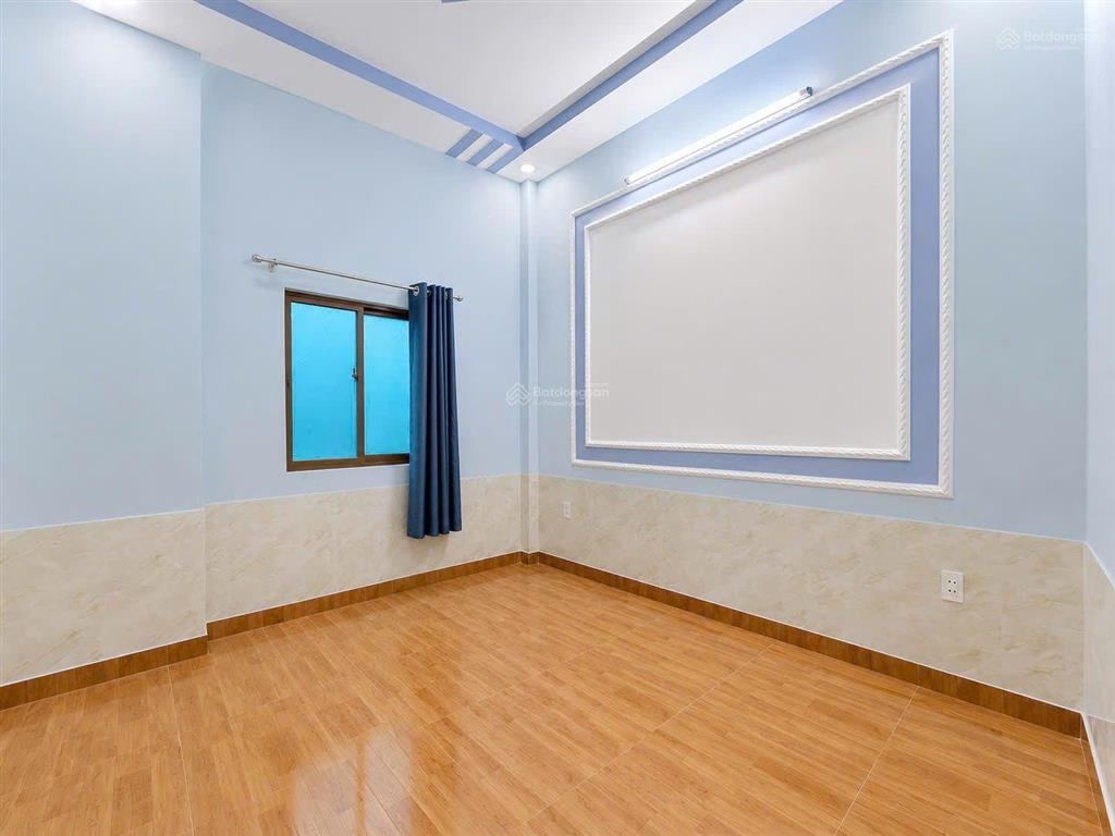 Nhà trung mỹ tây, 52.9m2, 3 tỷ 85 3pn 2wc, hẻm rộng thông thoáng.  ngà nhà thật q12