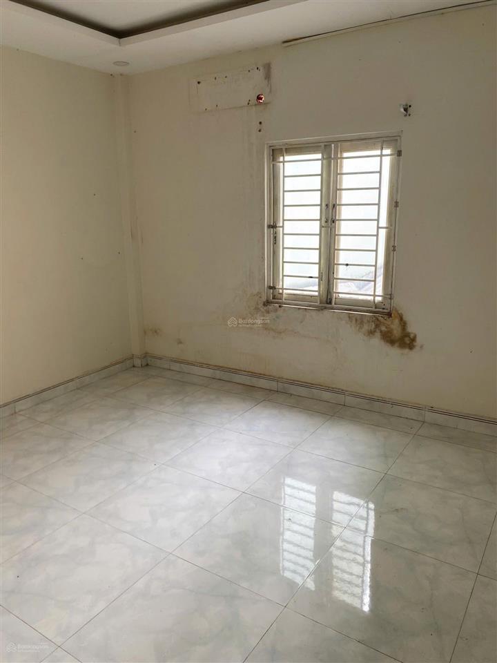 Nhà lê văn khương 80 m2, hẻm xe hơi thông thoáng, cn đủ không lộ giới.  ngà nhà thật sài gòn.