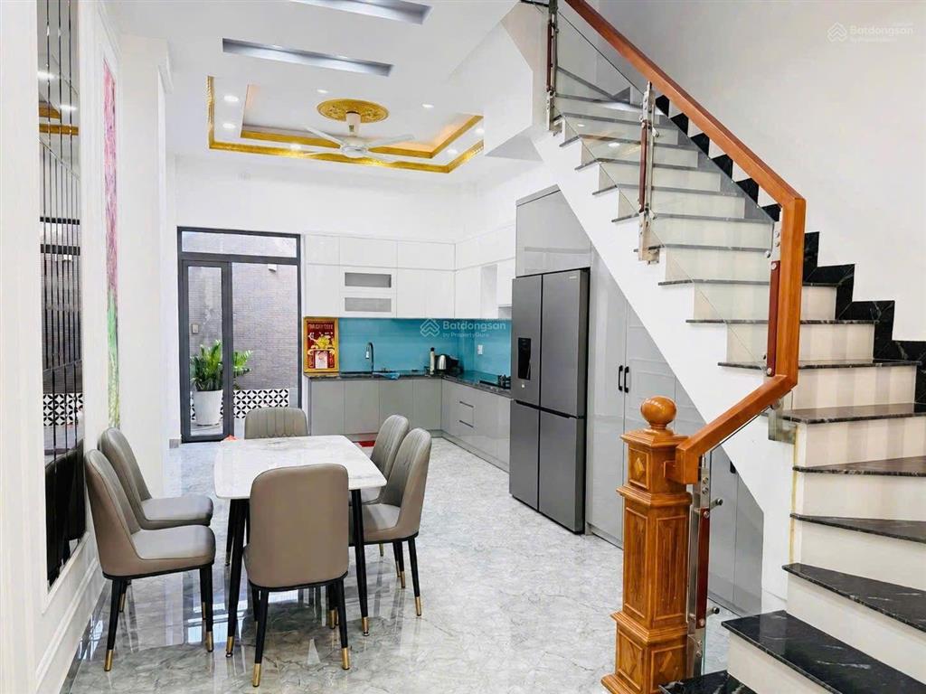 Nhà thới an 56 m2, bán 5 tỷ 5.  ngay nhà thật sài gòn xem nhà trực tiếp