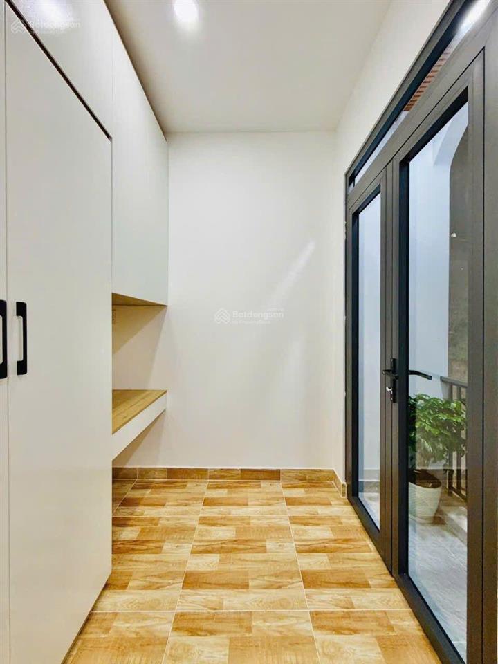 Gần đường nguyễn ảnh thủ, 40 m², chỉ 4 tỷ 4, hẻm xe hơi thông thoáng.  ngà nhà thật xem nhà