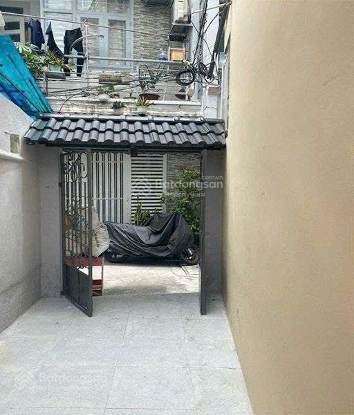 Bán nhà gò vấp, 57 m2 chỉ 4 tỷ, hẻm thông 3m.  ngà nhà thật sài gòn xem nhà trực tiếp
