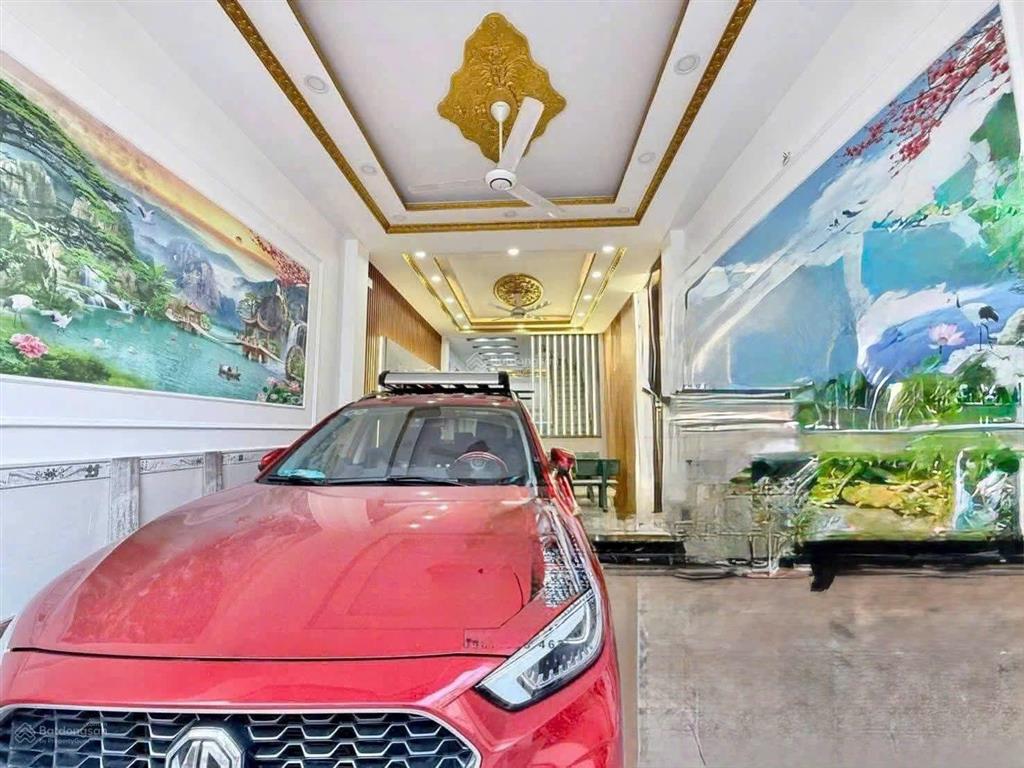 Bán nhà trung mỹ tây, 80 m2, bán 6 tỷ 3, hẻm xe tải thông thoáng.  ngà nhà thật sài gòn.