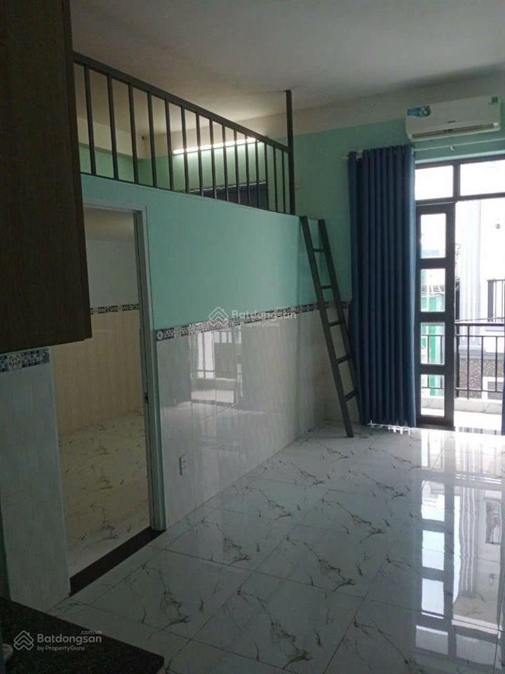 Ngay đường quang trung gò vấp, 70 m2, bán 10 tỷ, hẻm xe hơi thông.  ngà nhà thật sài gòn xem nhá.