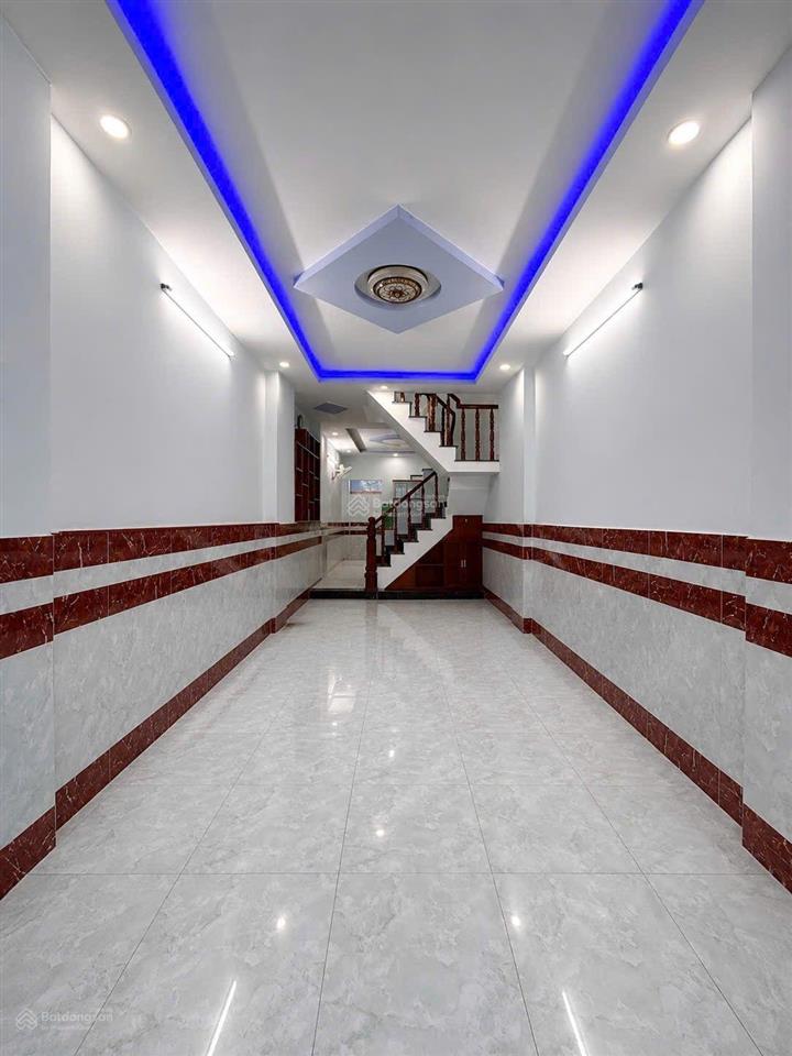 Nhà quang trung gò vấp,122 m2, bán 9 tỷ 8, hẻm xe hơi. ngà nhà thật sài gòn xem nhà trực tiếp.