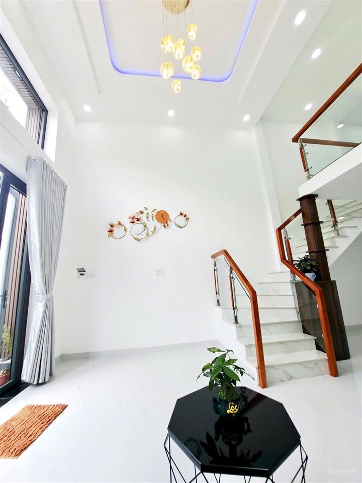 Nhà nguyễn ảnh thủ, trung chánh 1, 90 m2, bán 5 tỷ 2 hẻm xe hơi thông
