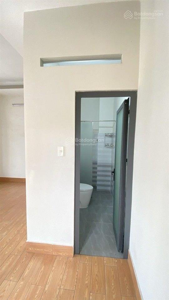 Ngay gò vấp bán đất tặng nhà 5 x 24m chỉ 9 tỷ 9, hẻm xe hơi thông thoáng,  ngà xem nhà trực tiếp.