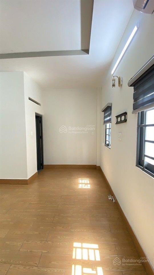 Ngay gò vấp bán đất tặng nhà 5 x 24m chỉ 9 tỷ 9, hẻm xe hơi thông thoáng,  ngà xem nhà trực tiếp.