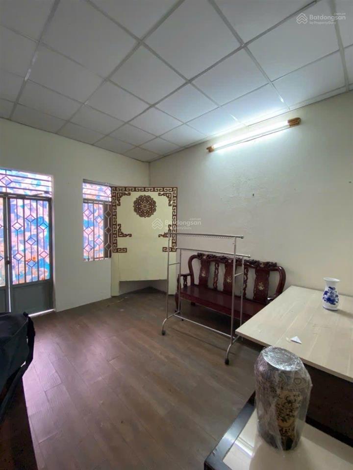 Bán nhà tân chánh hiệp, 83 m2, chỉ 4 tỷ 690, xe hơi tận cửa.  ngà nhà thật sài gòn hỗ trợ xem nhà