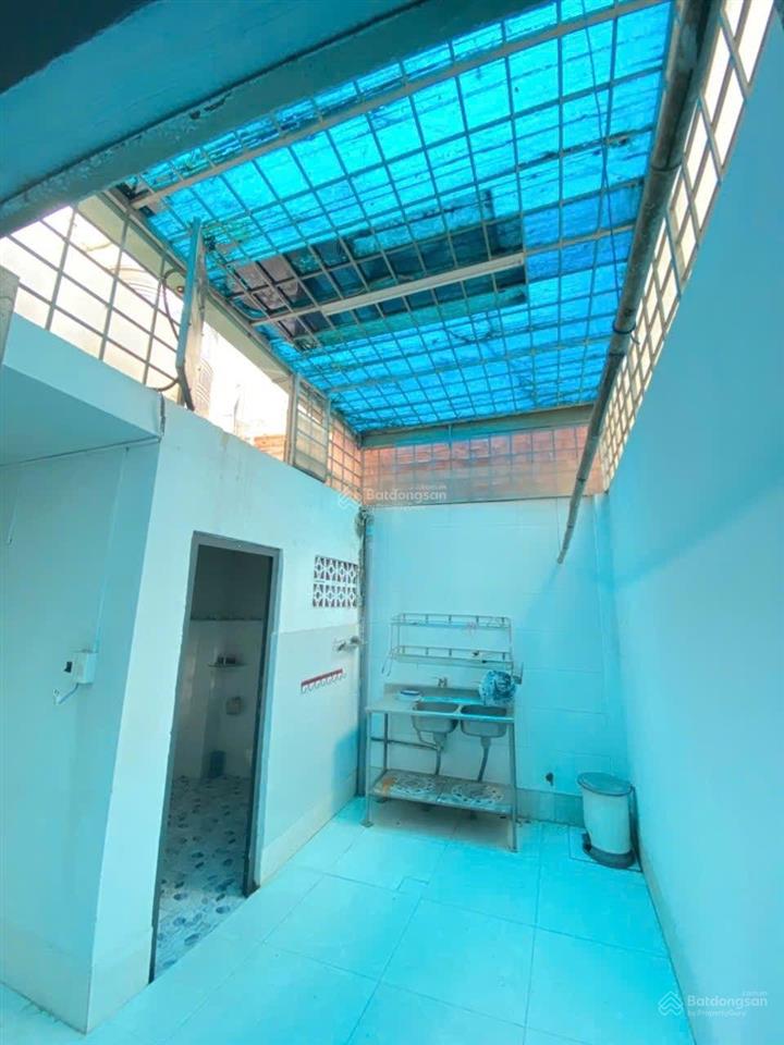 Bán nhà tân chánh hiệp, 83 m2, chỉ 4 tỷ 690, xe hơi tận cửa.  ngà nhà thật sài gòn hỗ trợ xem nhà