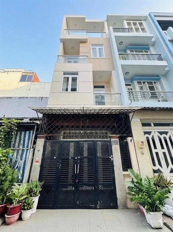 Bán nhà, ngay công viên làng hoa, 69 m2, chỉ 7 tỷ 8, hẻm rộng 5 m.  ngà nhà thật sài gòn hỗ trợ
