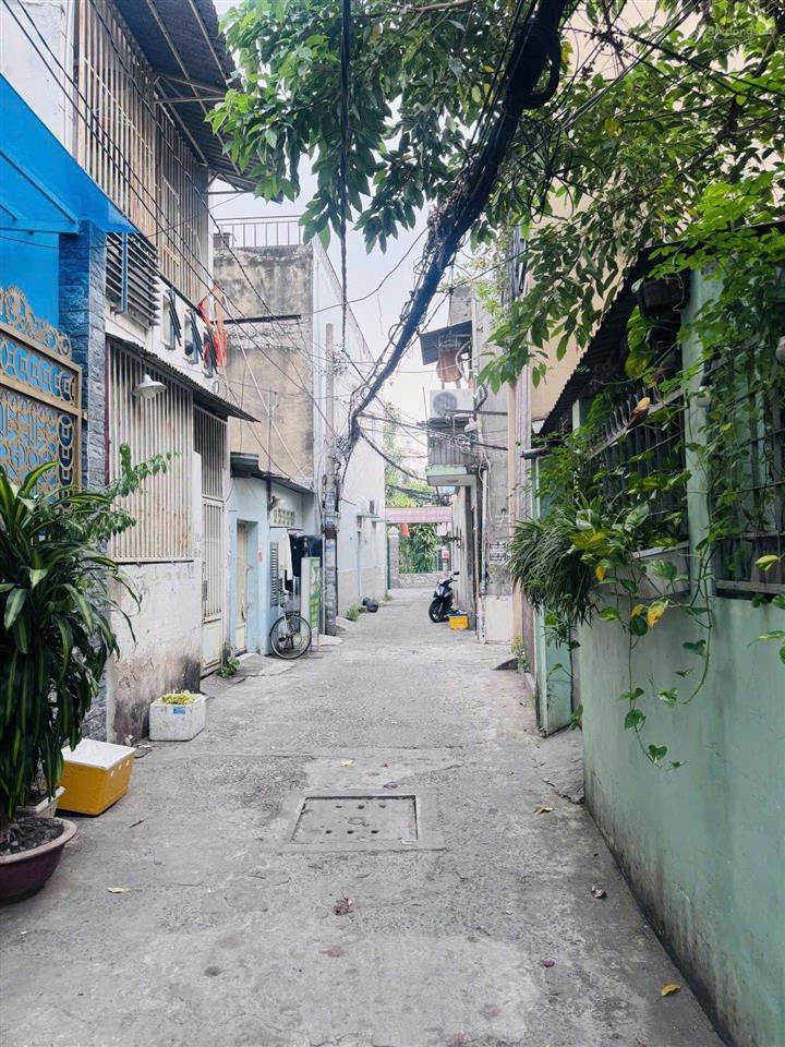 Ngay đường số 2 gò vấp, 95 m2, chỉ 7 tỷ 750 hẻm xe hơi thông thoáng  ngà nhà thật sài gòn.