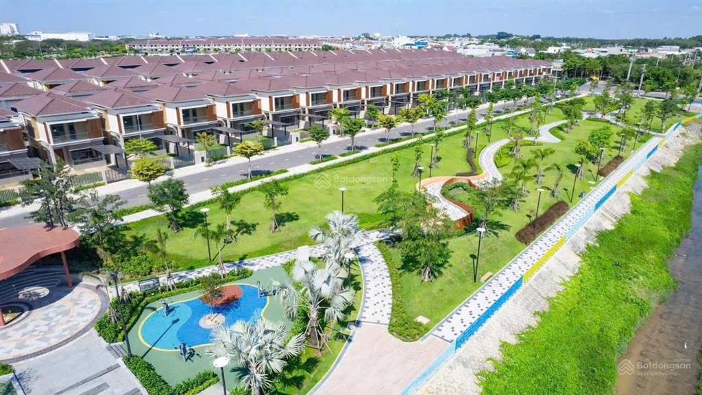 Biệt thự đơn lập 250m2  tt 30% nhận nhà ngay ( g.c ) giá tốt nhất vị trí đẹp