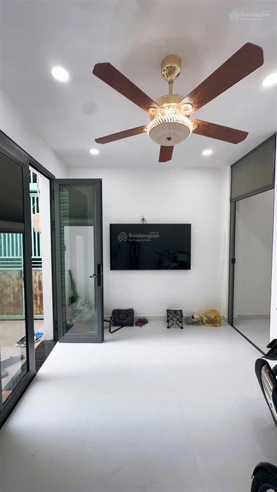 Đường số 17 3.8 tỷ long thạnh mỹ thủ đức
nhà đẹp  2 tầng 3pn  tặng dàn nội thất xịn