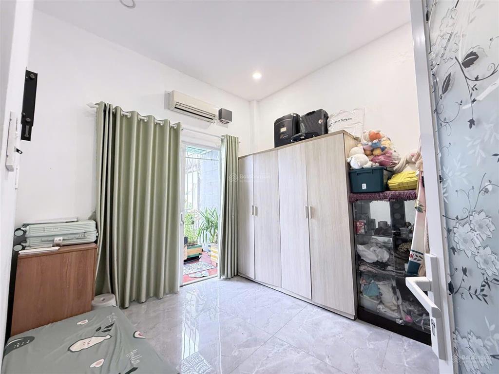 Siêu phẩm 2 tầng hxh mới keng vào ở ngay
đường 160 52 5,2 tỷ tăng nhơn phú a thủ đức