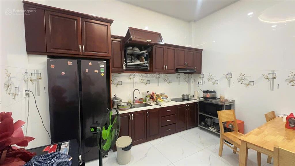 Bán nhà mới  bưng ông thoàn, phú hữu 4pn 3wc giá 6.8 tỷ