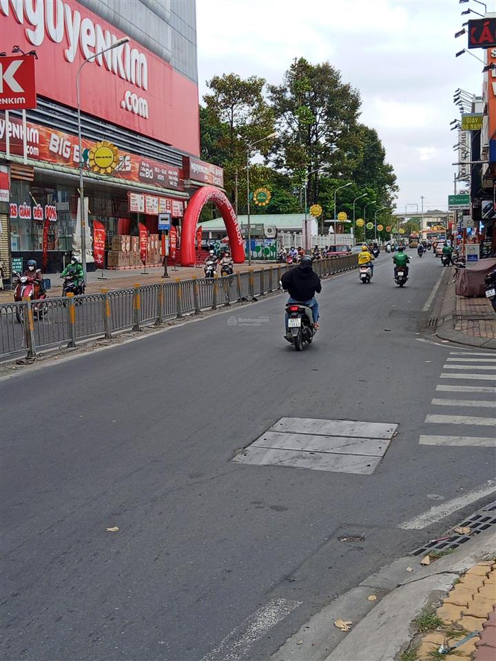 Bán nhà mặt phố 240m2, 35 tỷ tại võ văn ngân, bình thọ, thủ đức, hcm