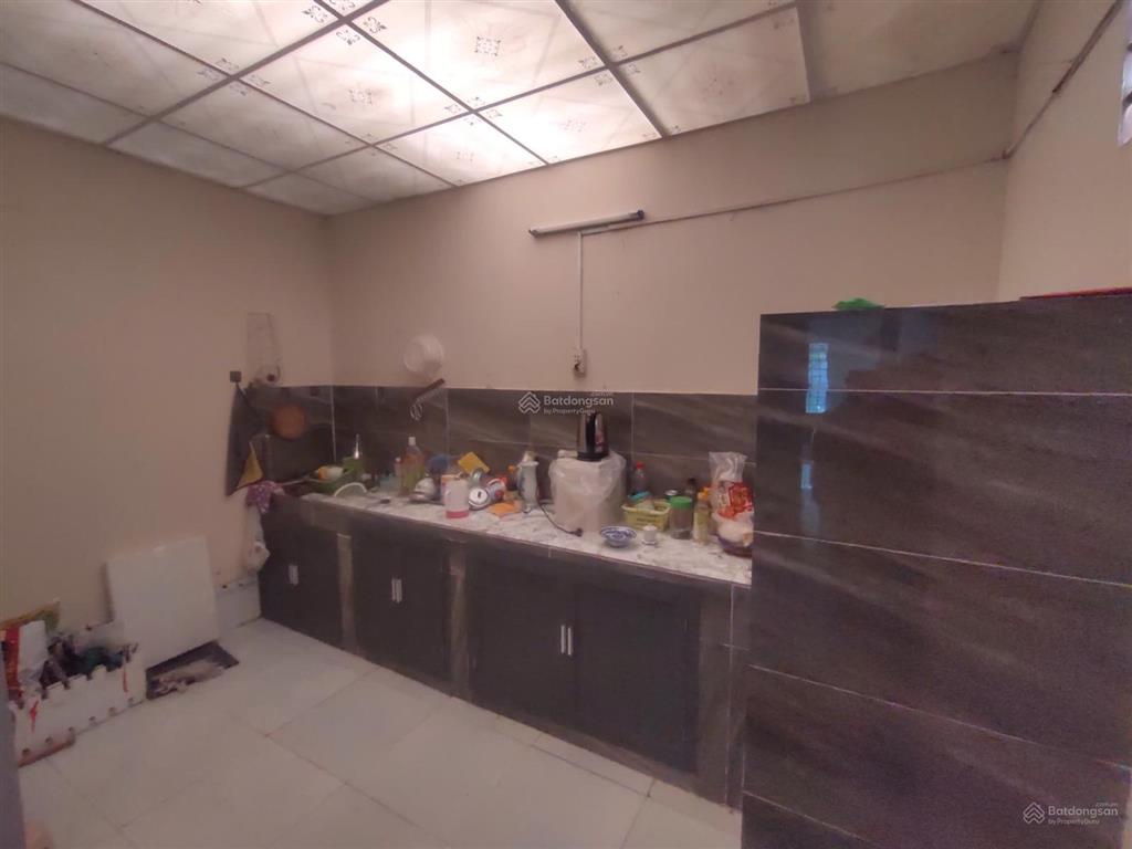 Bán nhà c4 gần vinhomes ngang rộng 5.6m