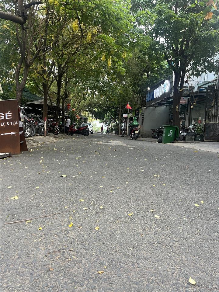 Bán nhà 3 tầng khu nam hòa kế bên đh văn hóa
