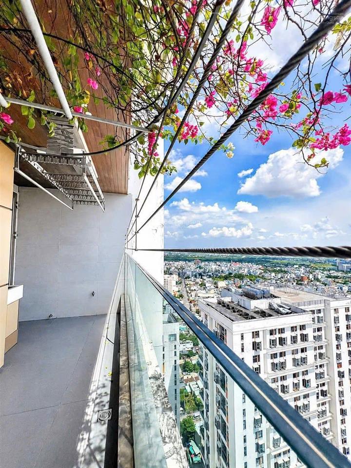 Bán căn duplex la atoria 220m 4pn3wc 383nguyễn duy trinh quận 2