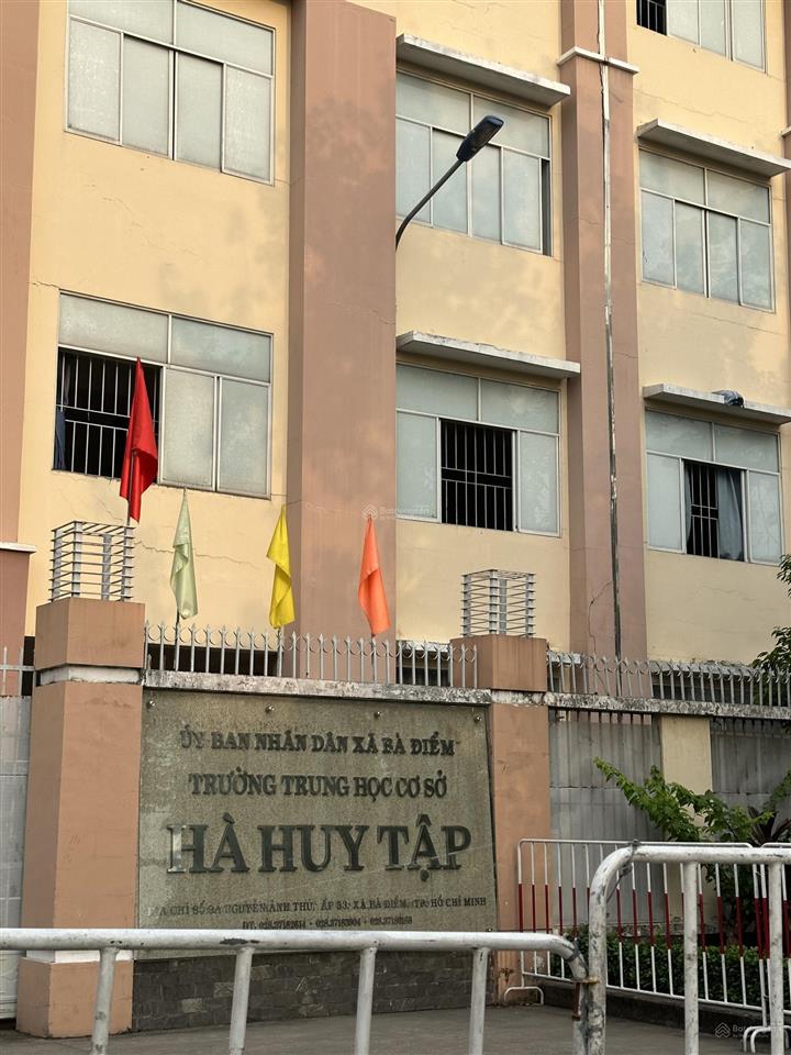 Bán gấp lô góc  ngang 4,6m  sân rộng  gần nguyễn ảnh thủ + tô ký  chợ vạn hạnh  chỉ 4.1 t.ỷ