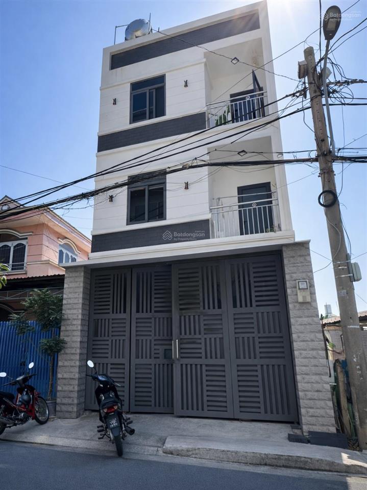 Bán gấp giảm 1.8tỷ  chỉ còn 4.5 tỷ  mặt tiền đường  song hành 22 gần chợ đầu mối nông sản hm