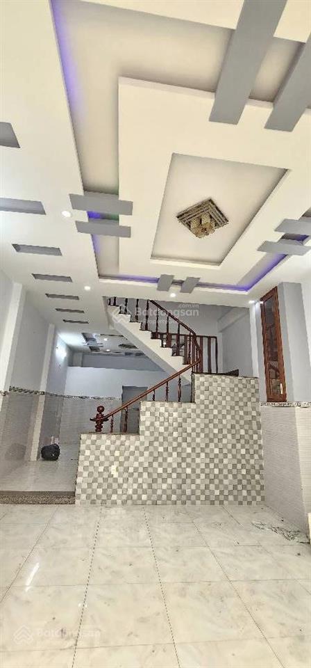 Bán gấp  mặt tiền giá hẻm  ngang 5 nở hậu 6m x 19m  3 tầng btct  còn mới và chắc chắn  3pn