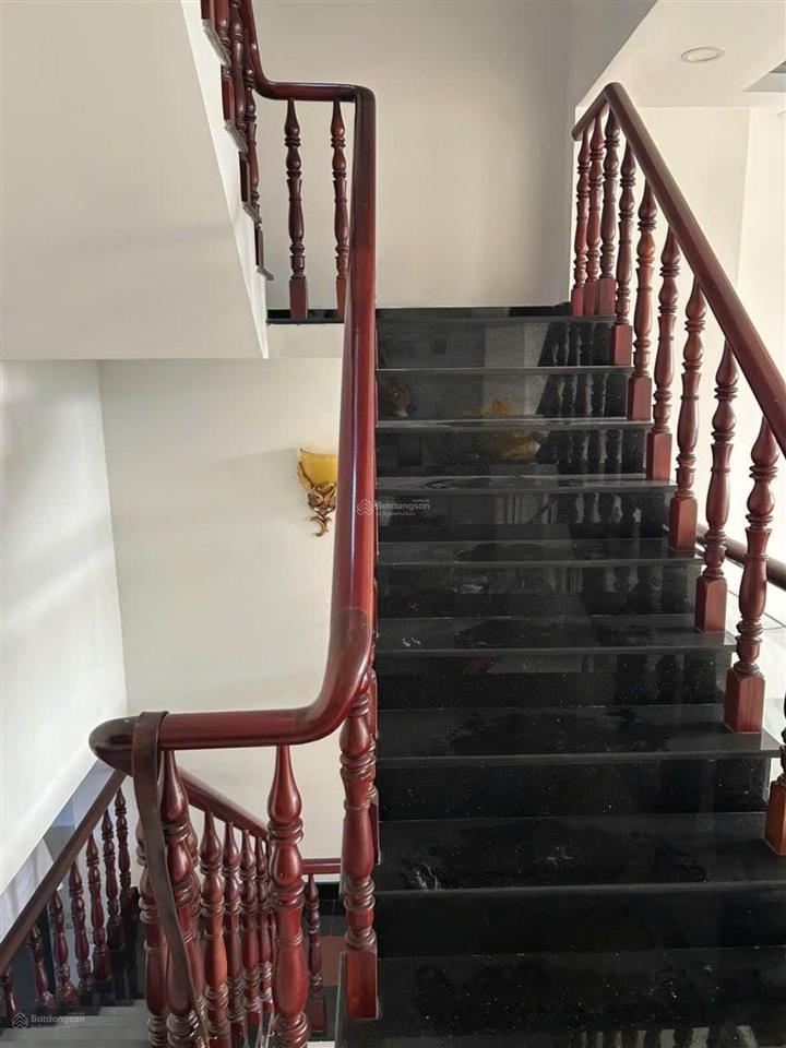 220m2  3 tầng  mặt tiền dương công khi  5p kết nối vinhome hóc môn  bệnh viện xuyên á