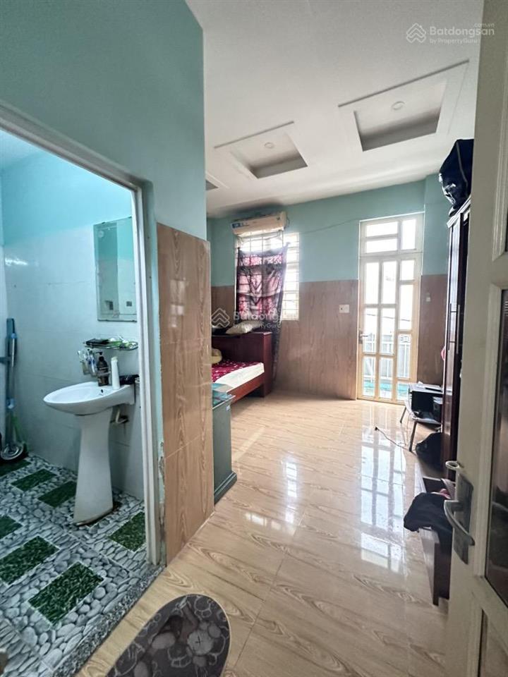 Bán gấp  giảm 500tr còn 8 tỷ 900 181m2  ngang 7.8m x 24m 2 tầng đang kd xưởng may tân xuân 1