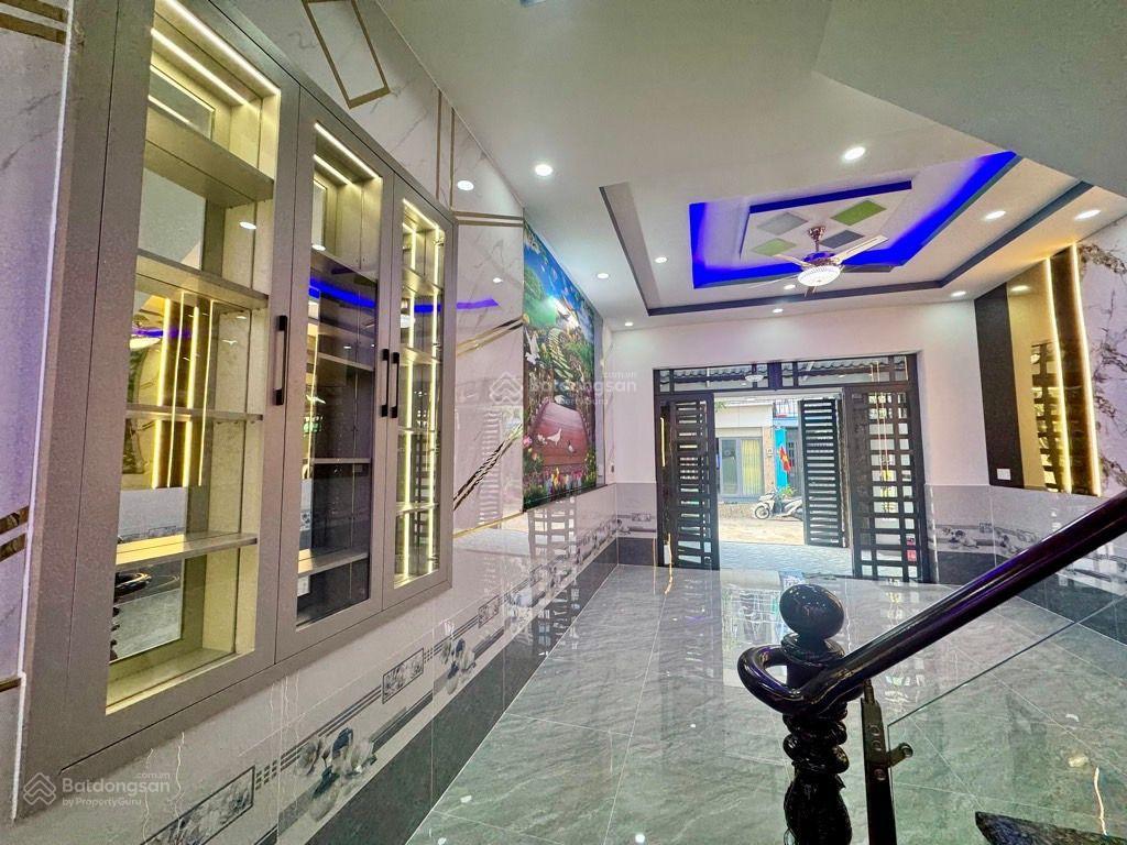 Siêu phẩm 3 tầng 5pn  5m x 17.5m kdc đại hải đường trước nhà 9m  xe tải quay đầu  phan văn hớn