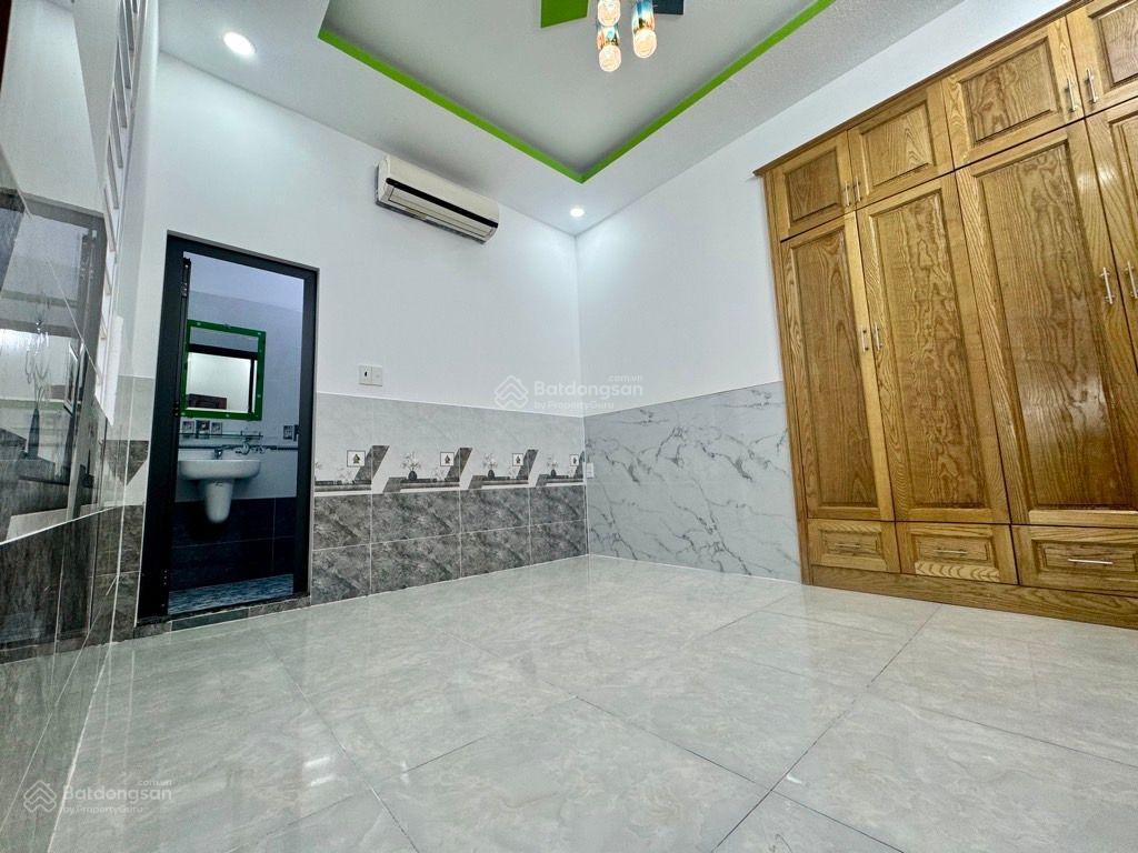 Siêu phẩm 3 tầng 5pn  5m x 17.5m kdc đại hải đường trước nhà 9m  xe tải quay đầu  phan văn hớn