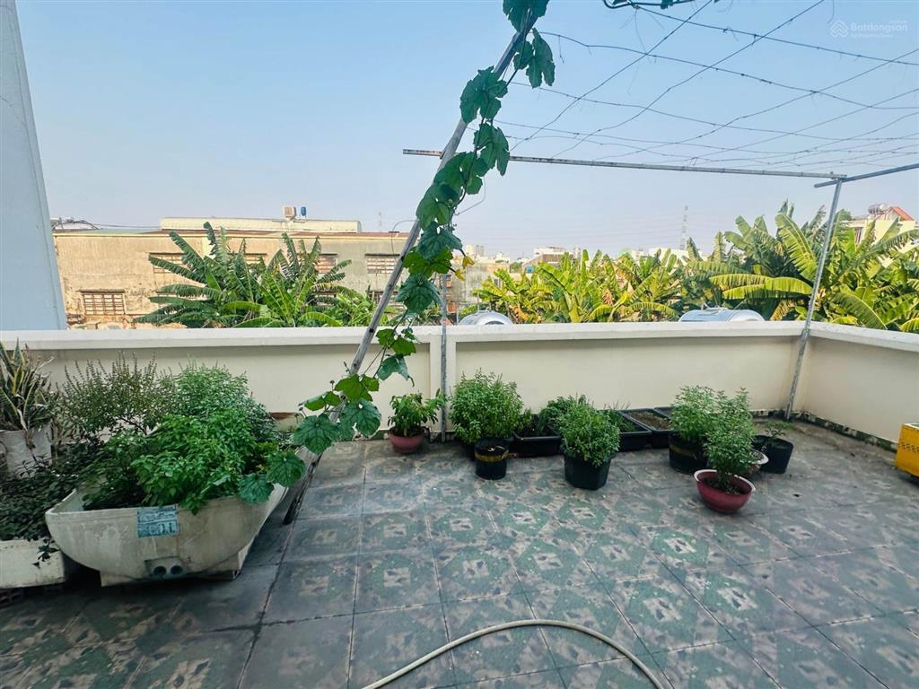 Bán gấp  biệt thự sân vườn, 300m2, 15x20m, 2 tầng 4pn đúc btct gần nguyễn ảnh thủ  trần thị năm