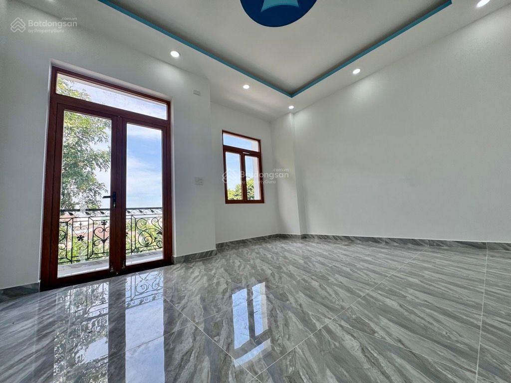 Siêu phẩm mặt tiềm tam đông 125 m2 ngang 5m 3 tầng sân đậu oto 7 chổ xây mới 100% đón chủ mới