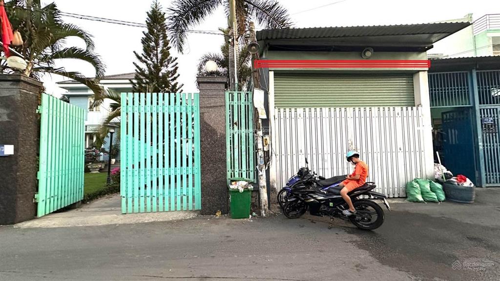 Nhà trống tiện làm kho xưởng ngay chợ chử s trần văn mười nở hậu tài lộc  158m2 4.85m (7.5m)