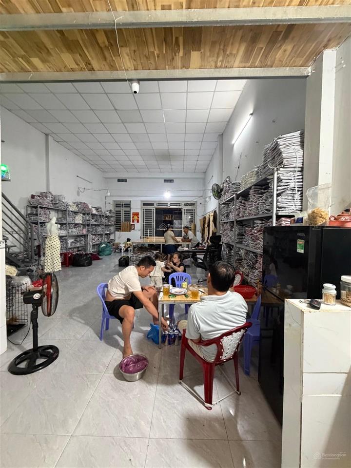 104m2 nở hậu tài lộc  ngang 5.6m nở hậu 6.23m x 18.5m  ngay tân thới hiệp 21  gần bệnh viện q12