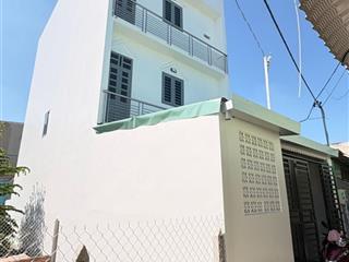 6.2 tỷ  4 tầng  ngang 6m x 18m  110m2 4pn 5wc  ngay song hành  gần chợ hóc môn đường xe hơi