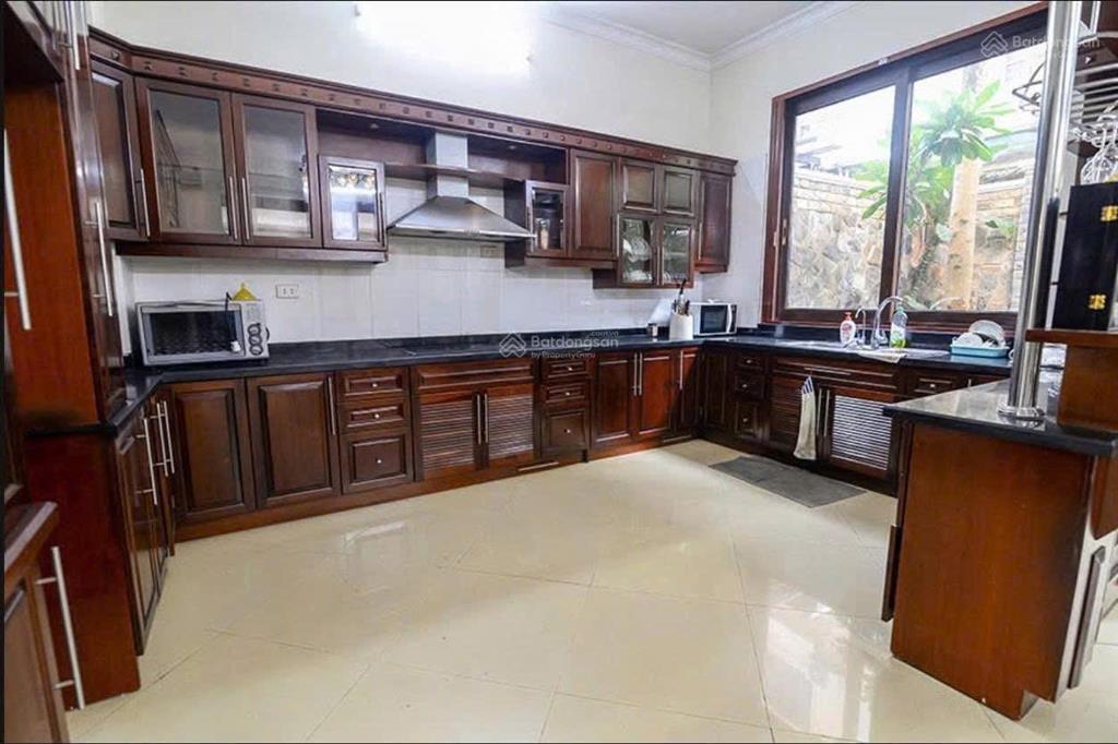 Cho thuê biệt thự ciputra diện tích 425m2