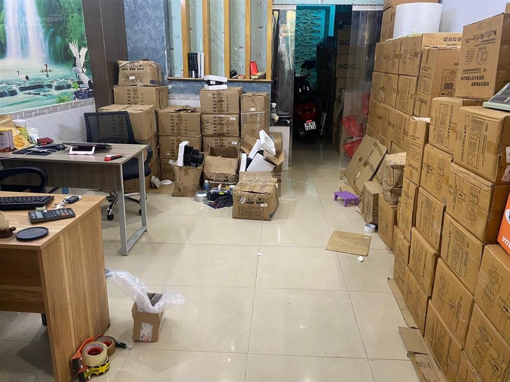 Giảm mạnh 1 tỷ, khách ngộp ngân hàng cần bán gấp nhà trần thị năm q12, 4x21m, còn 5.5 tỷ