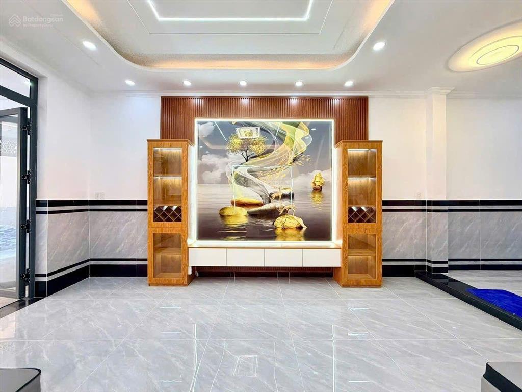 Vị trí vàng tân thới hiệp 21, q12  dt 56 m2  chỉ 6xxx tỷ.  nhà đẹp full nội thất.