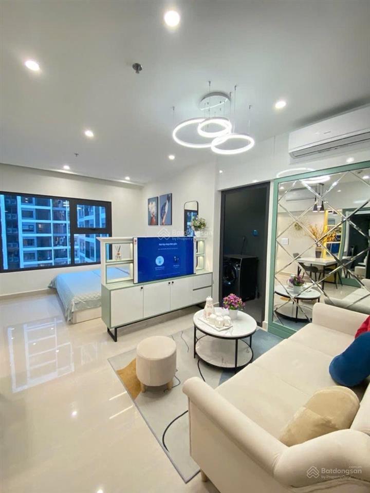 Sở hữu căn hộ studio đông nam full nội thất vào ở ngay tại vinhomes smart city  3,3 tỷ + t25 mát