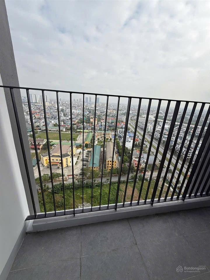 Chính chủ gửi bán gấp căn 2pn 71m2 sentosa sky park  bàn giao thô