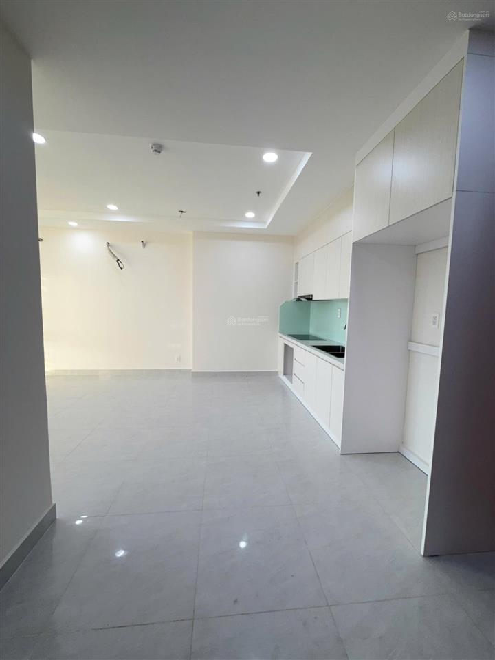 Bán cc đẹp tại chung cư lakeside garden, 2,858 tỷ, 64m2, nhiều tiện ích