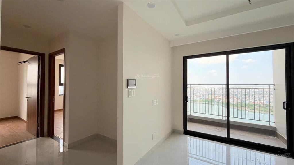 Chưa từng có giá này bán căn góc 2pn view hồ tầng trung lakeside garden siêu hiếm căn