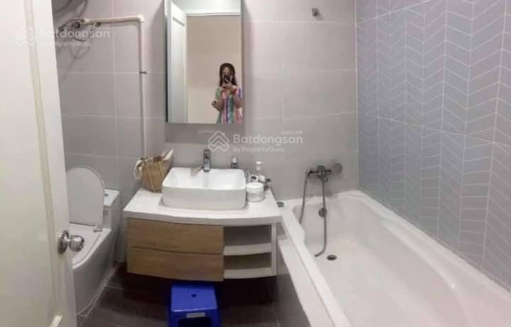 Chính chủ bán cc screc tower, quận 3, 70m2, 2pn, 2wc, giá 1,97 tỷ