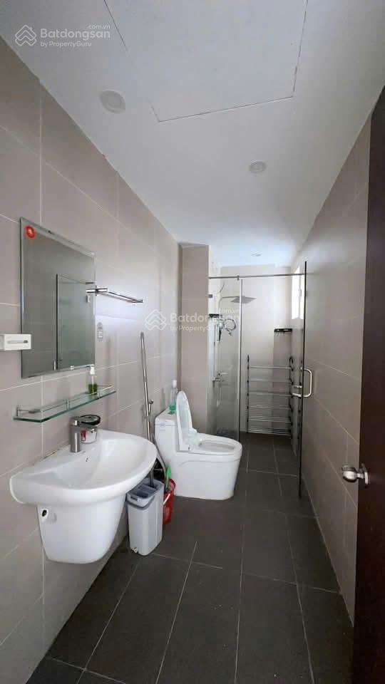 Bán cc the western capital, quận 6, 68m2, 2pn, 2wc, giá 1,98 tỷ