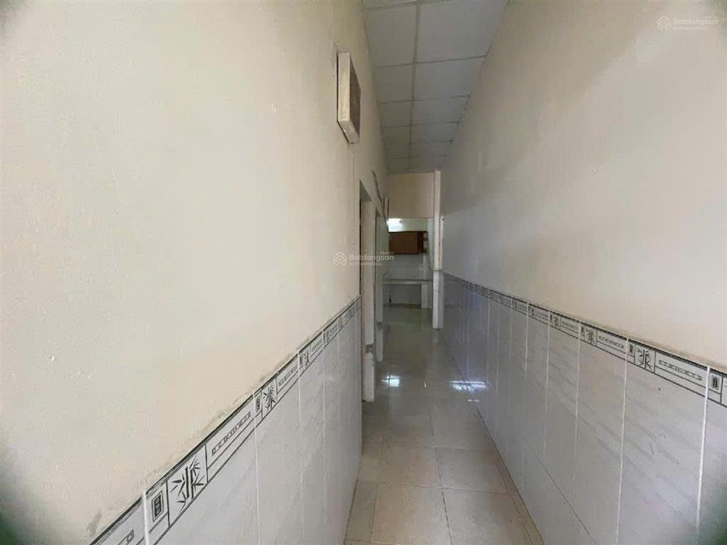 Mt đường số 3 ô tô tránh  cạnh vinhomes 66m2 nhỉnh 4 tỷ