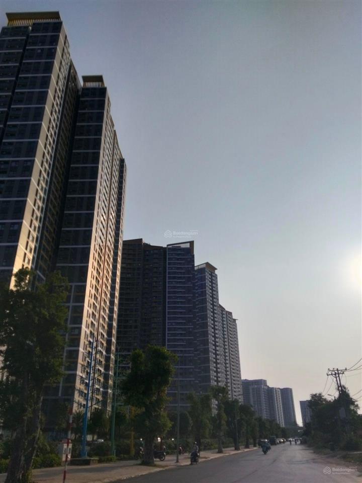 Mt đường số 3 ô tô tránh  cạnh vinhomes 66m2 nhỉnh 4 tỷ